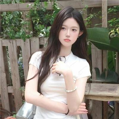 爱尼斯·格林的故事